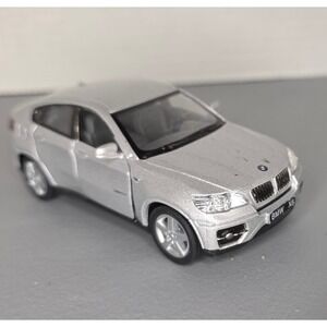 Kinsmart 1:38 BMW X6 Die-Cast Model Car Silver Pre-Owned Collectible Toy